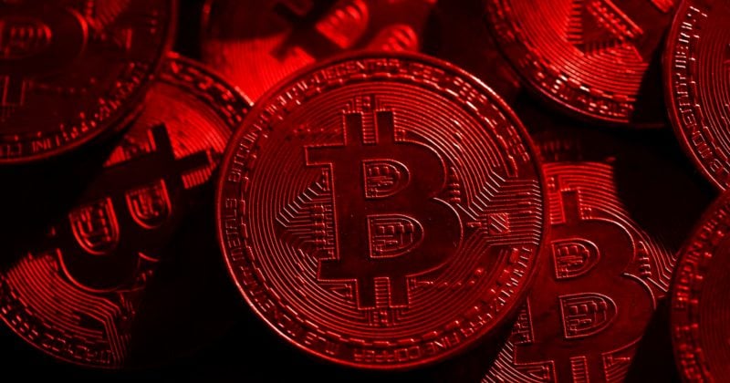 Bitcoin drops below $90K as selloff triggers $580 million in liquidations
